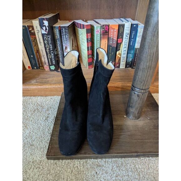 Vintage Amalfi Women's Size 8.5 M Black Leather Pillow Ankle Booties Boots Italy - Picture 1 of 8